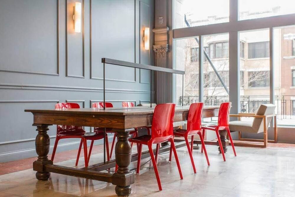 Photo of Kitchen in East Hyde Park
