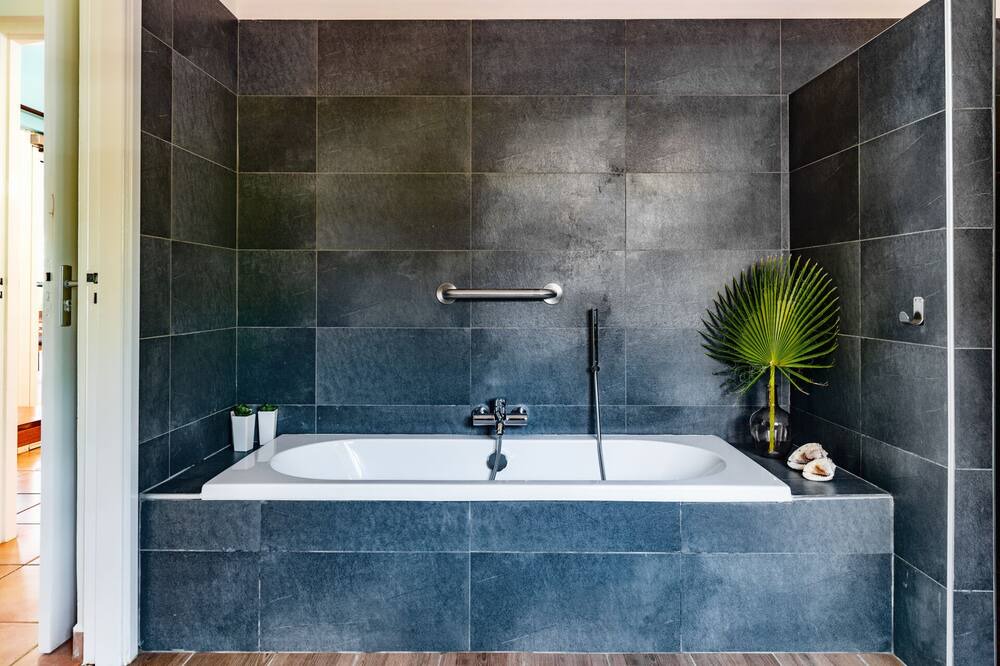 Photo of Bathroom in Belnem