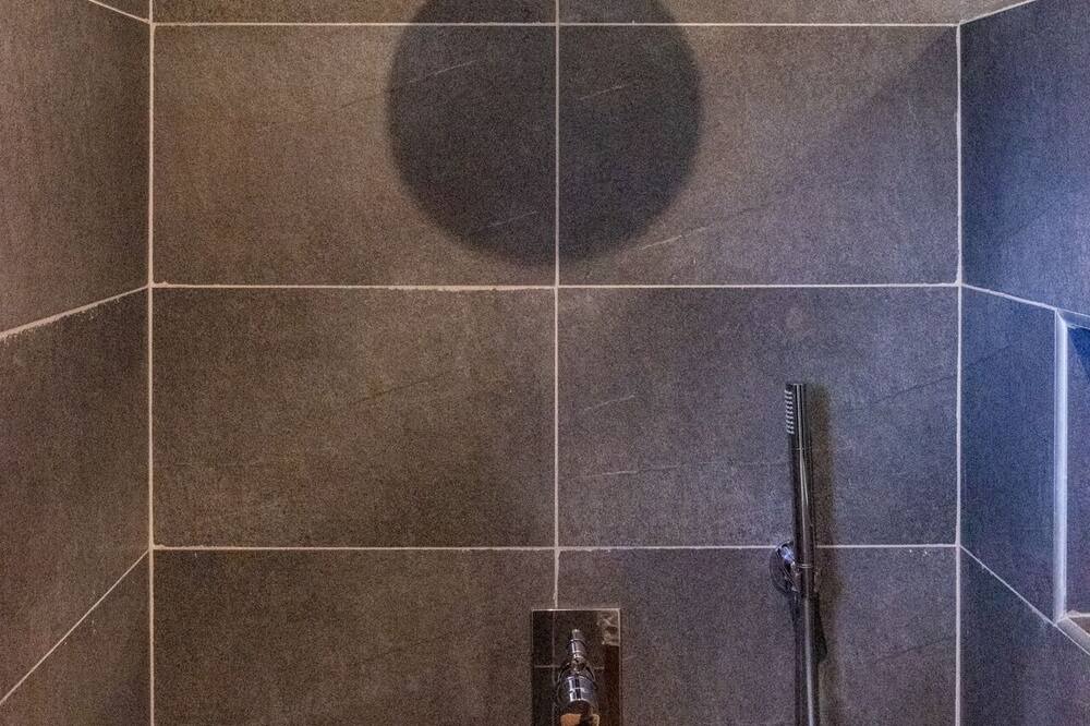 Photo of Bathroom in Belnem