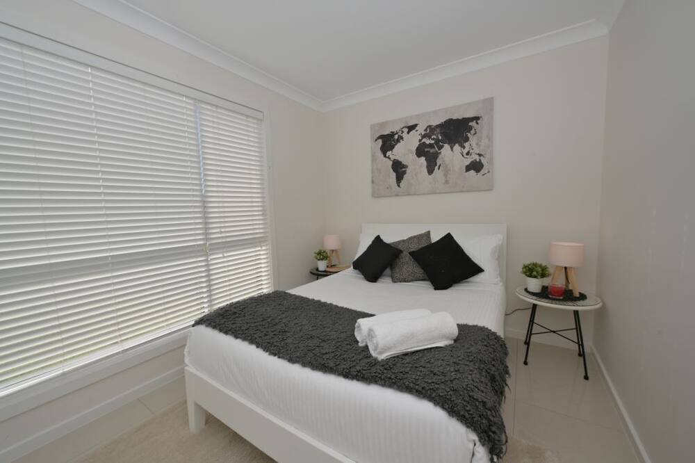 Photo of Bedroom in Oxley Park
