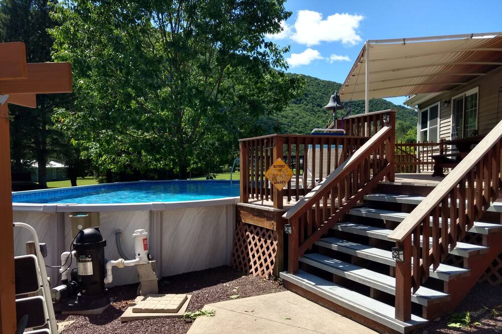 Photo of Outdoor in Jersey Mills