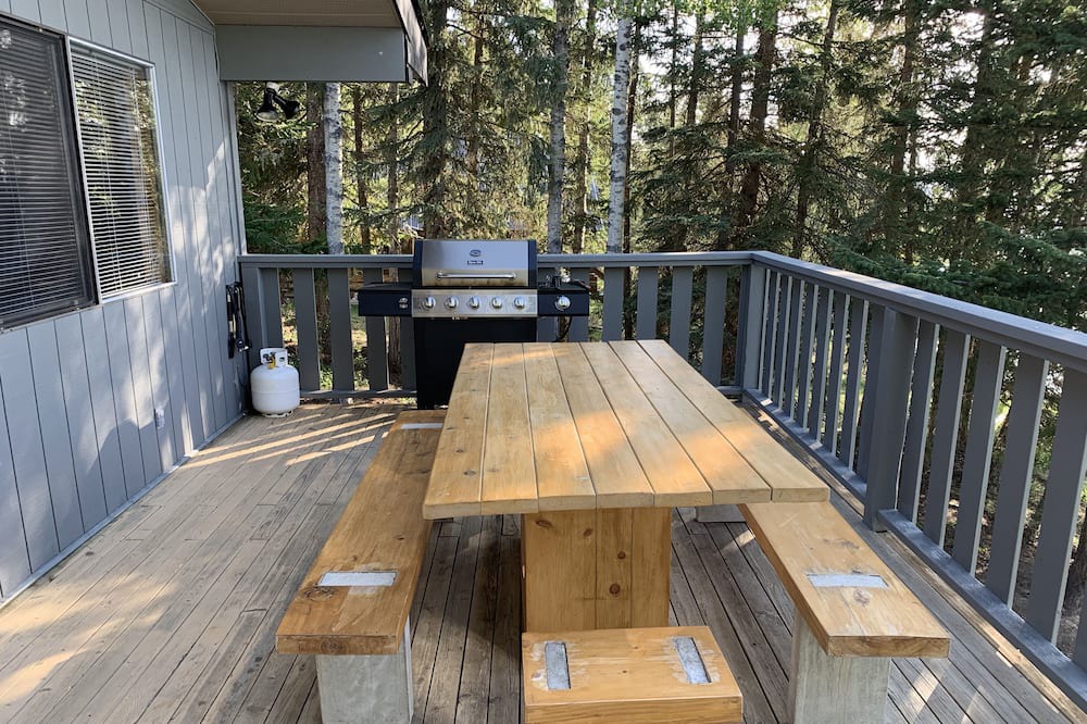 Photo of Patio Balcony in 70 Mile House