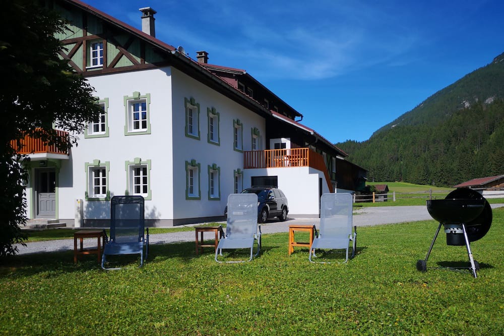 Photo of Outdoor in Bach