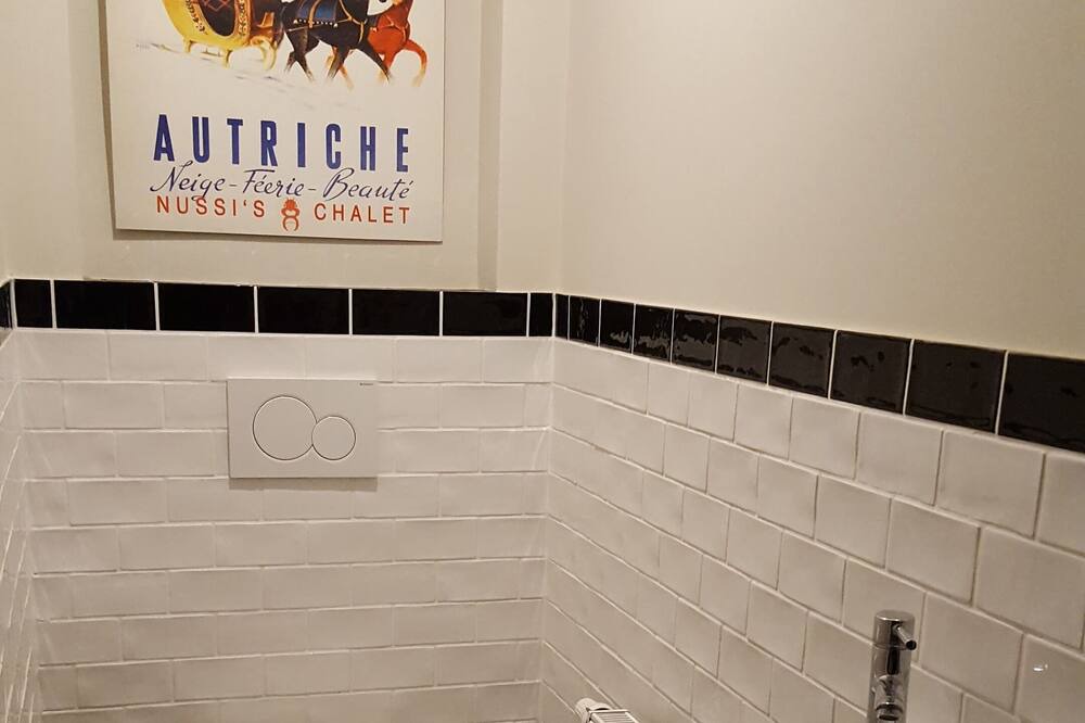 Photo of Bathroom in Bach