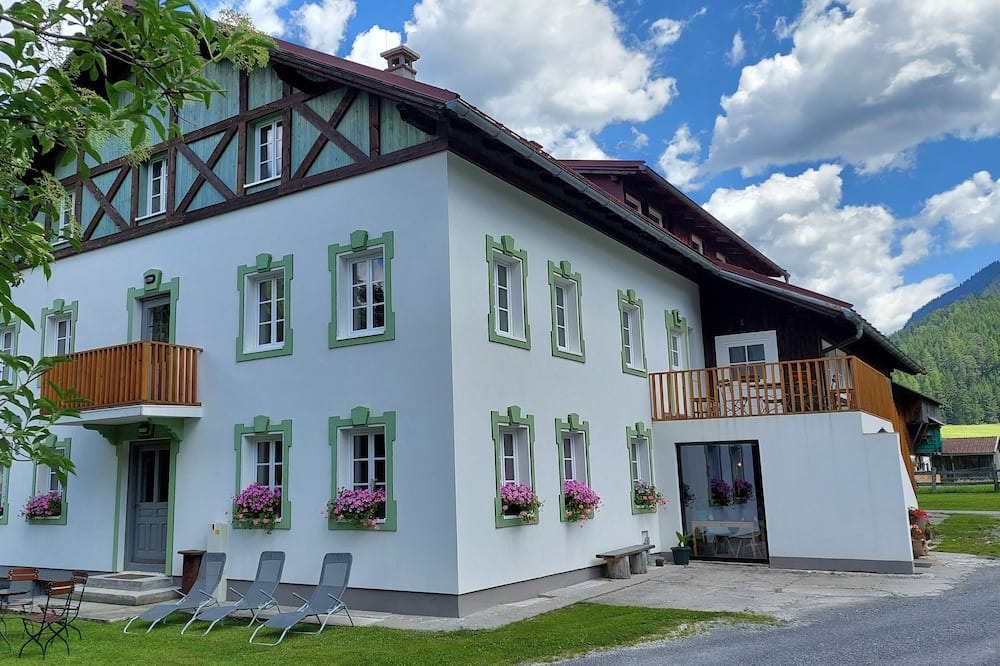Photo of Outdoor in Bach