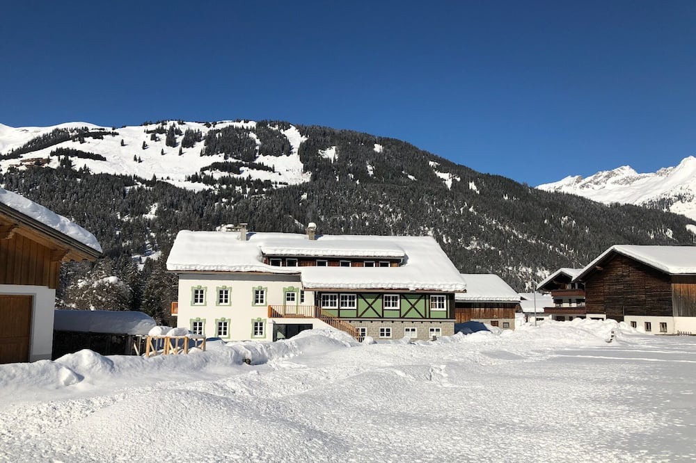 Photo of Outdoor in Bach