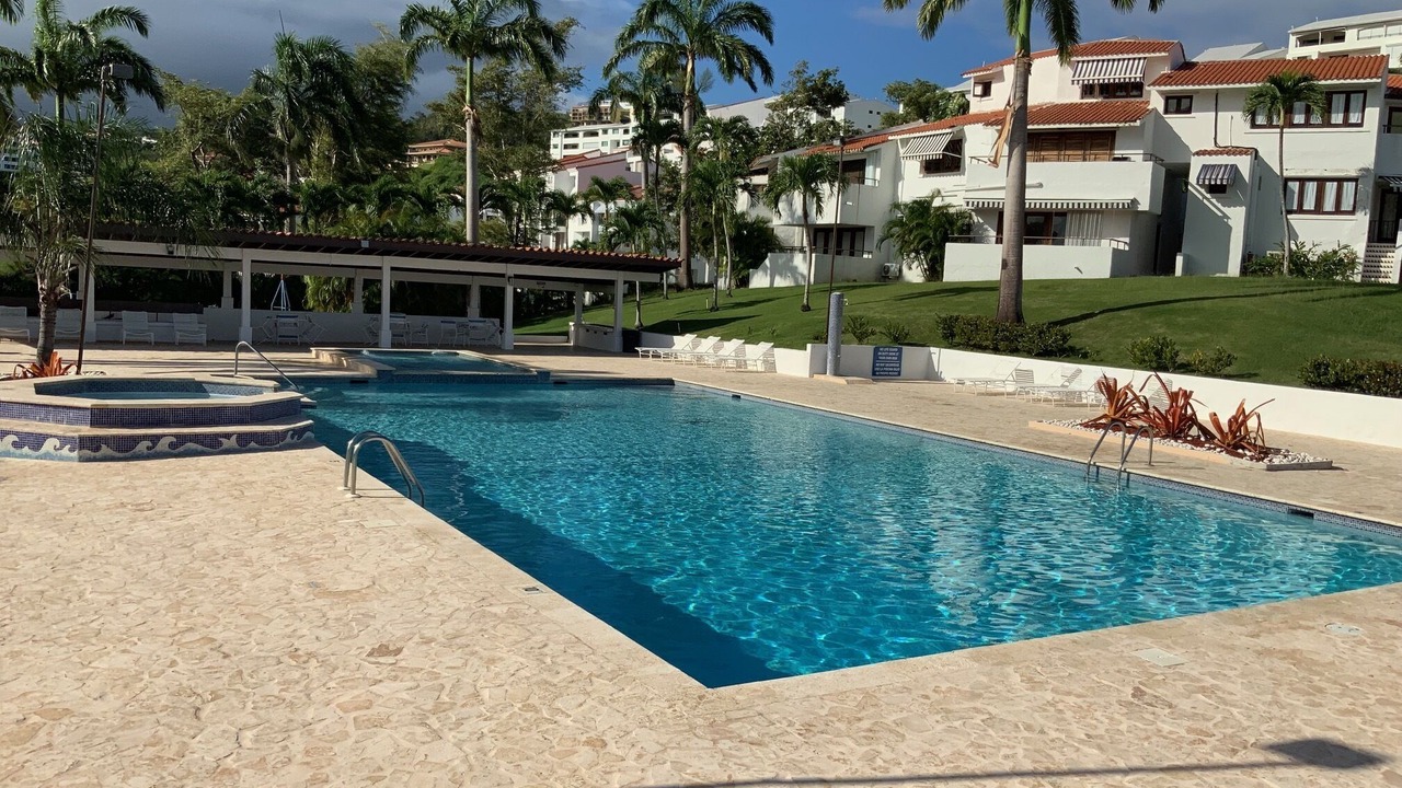 Photo of Outdoor in Mameyes II