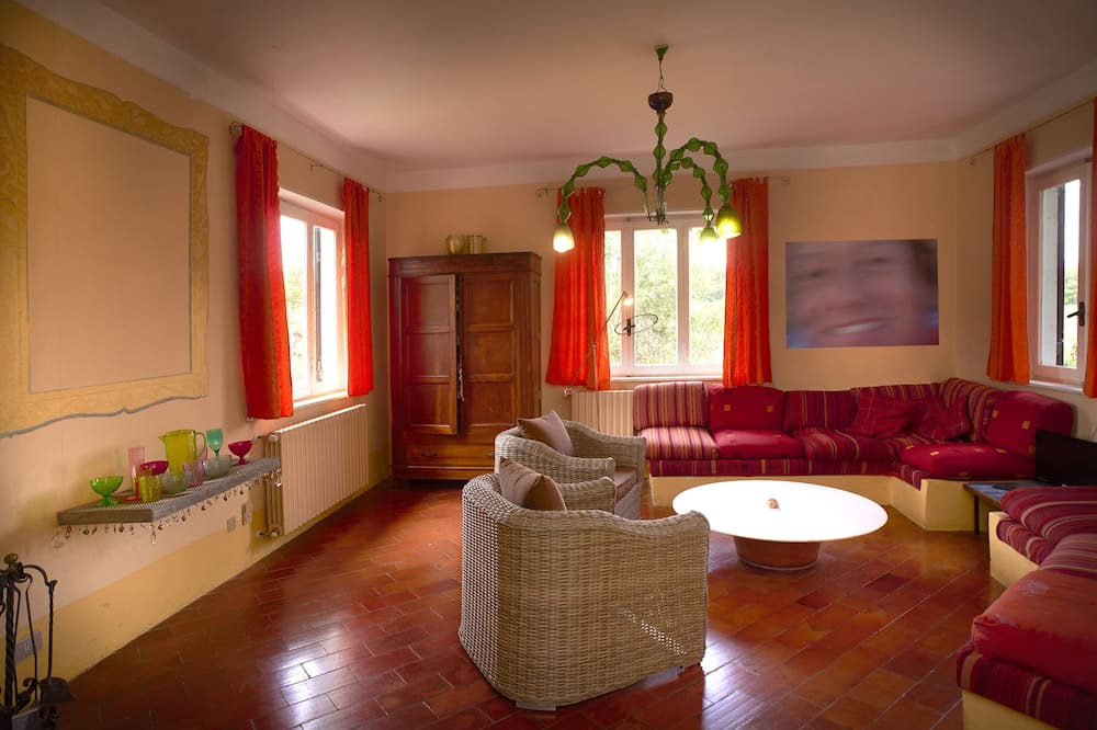 Photo of Livingroom in Cascina Pelada