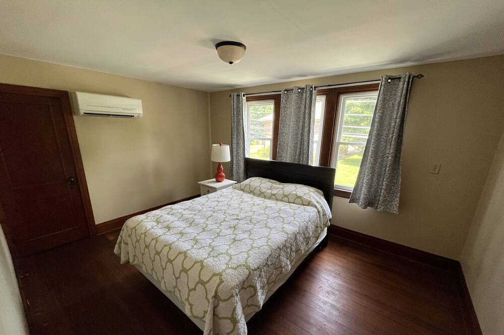 Photo of Bedroom in Hummelstown