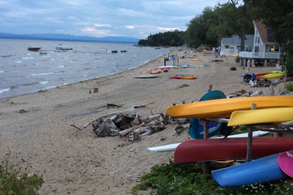 Photo of Others in Malletts Bay