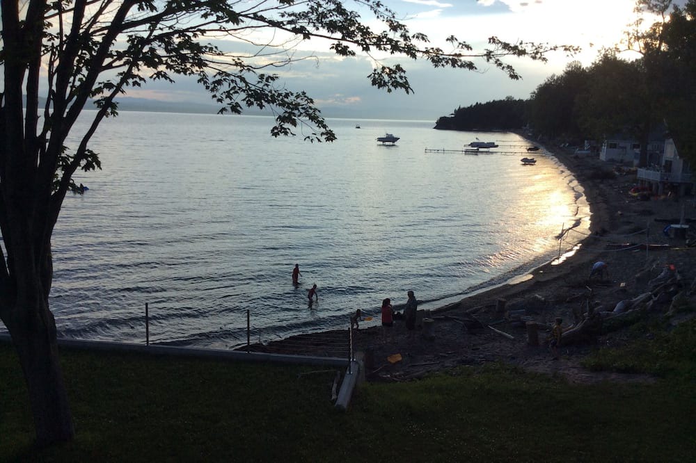 Photo of Others in Malletts Bay