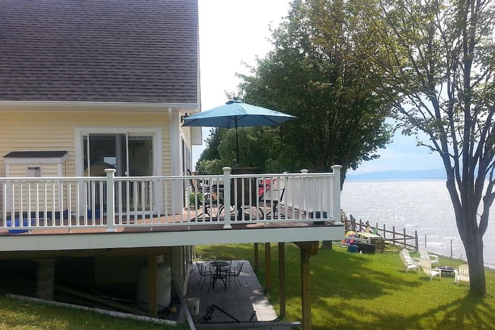 Photo of Others in Malletts Bay