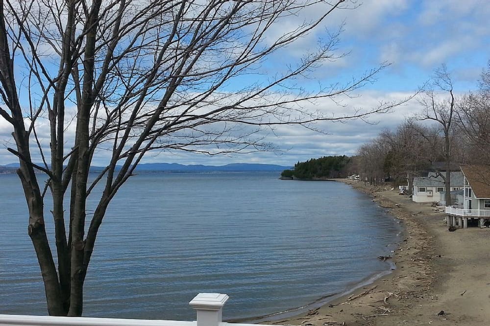 Photo of Others in Malletts Bay