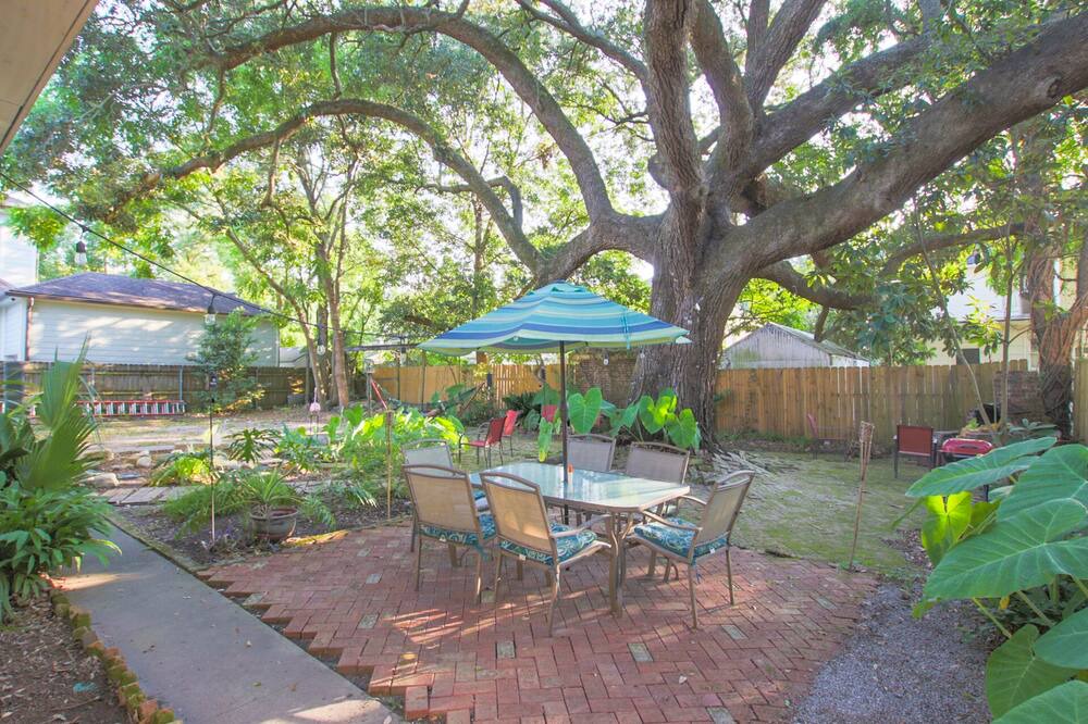 Photo of Outdoor in Gentilly Terrace