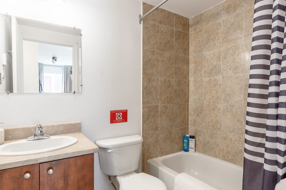 Photo of Bathroom in Hochelaga