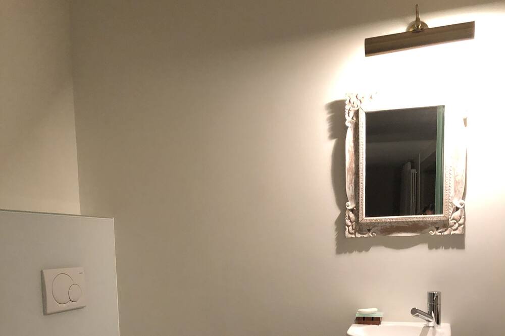 Photo of Bathroom in Kehlen