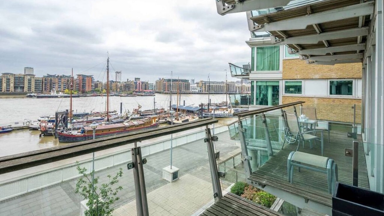 Photo of Outdoor in Wapping