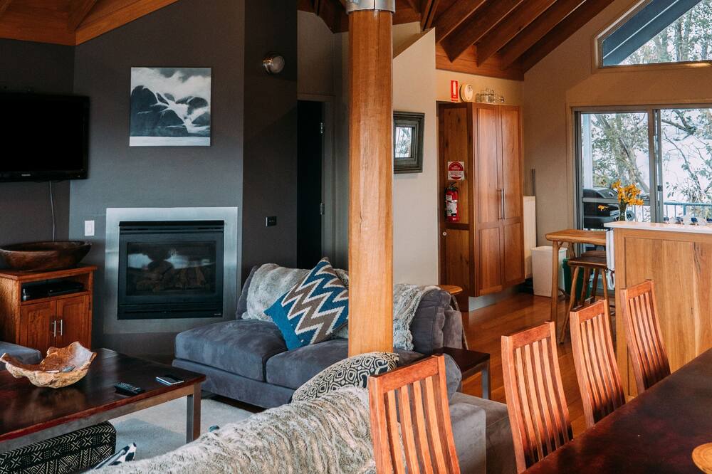 Photo of Livingroom in Falls Creek