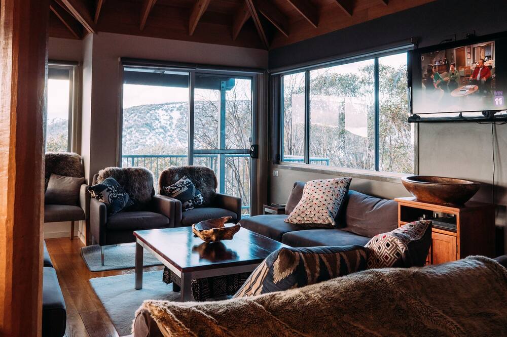 Photo of Livingroom in Falls Creek