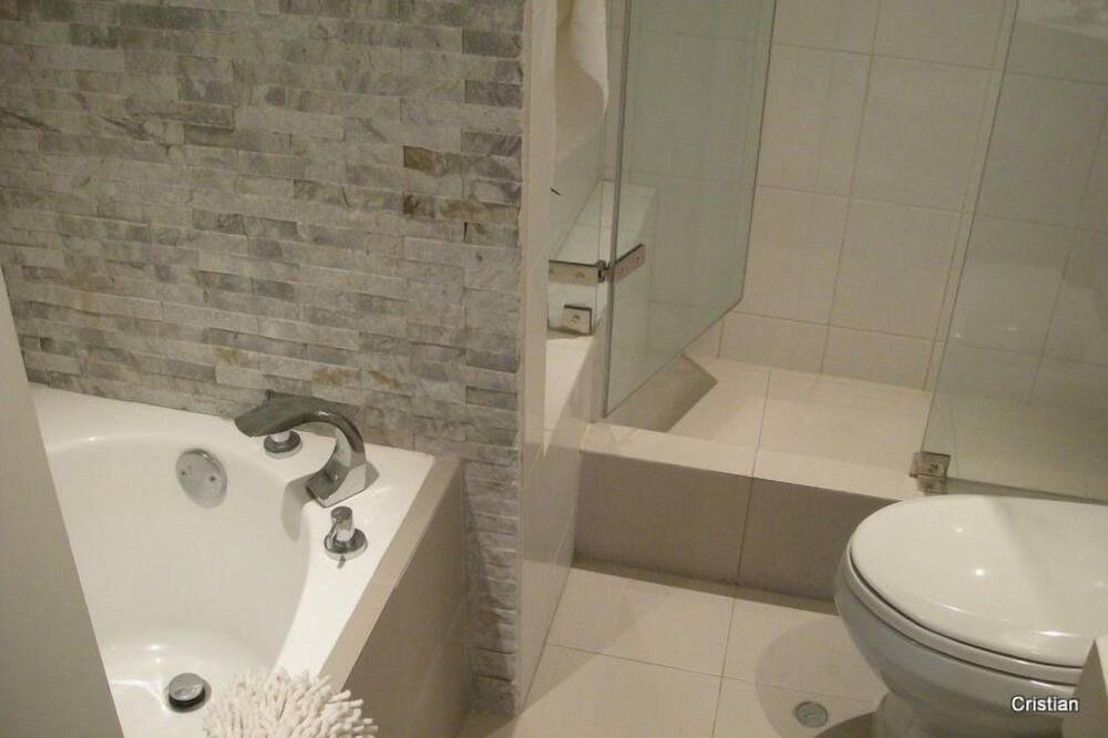 Photo of Bathroom in Reducto