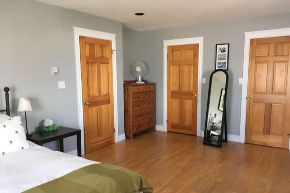 Photo of Bedroom in French Village