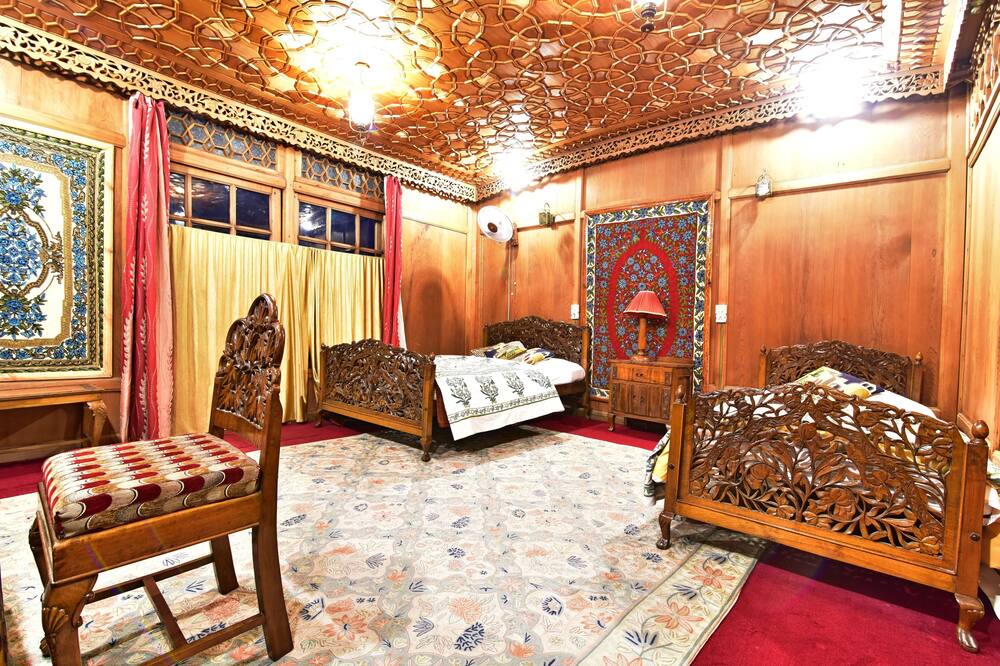 Photo of Others in Sudarbal