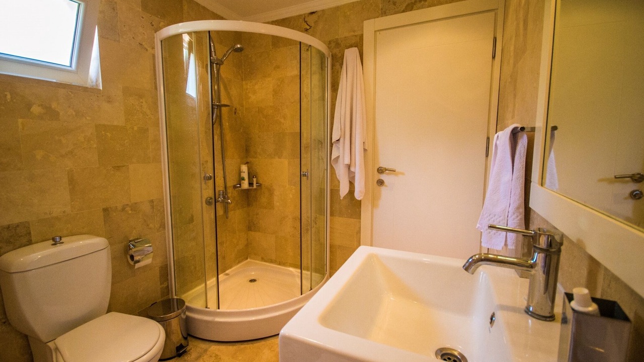 Photo of Bathroom in Islamlar