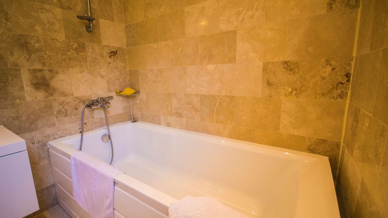Photo of Bathroom in Islamlar