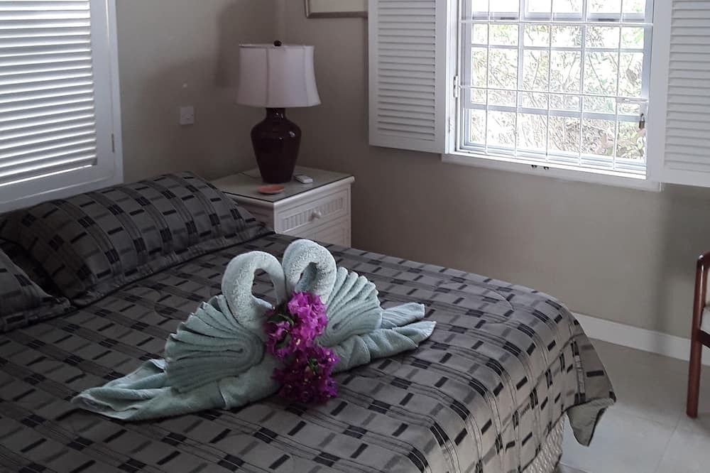 Photo of Bedroom in Bottom Bay