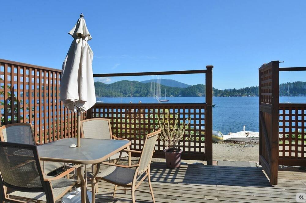 Photo of Outdoor in Gibsons