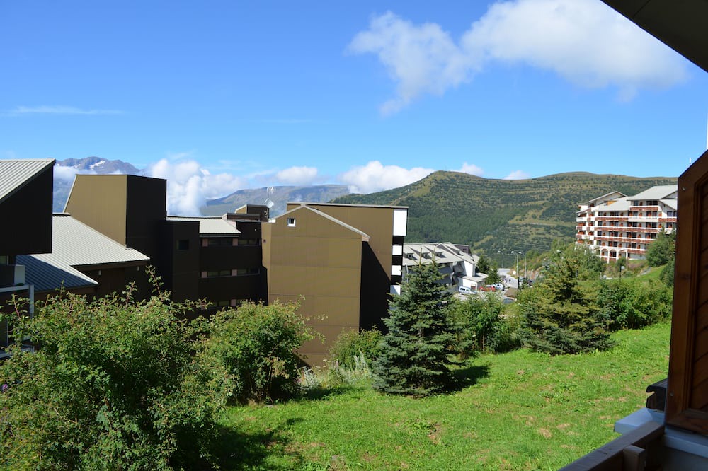 Photo of Others in Eclose-Est