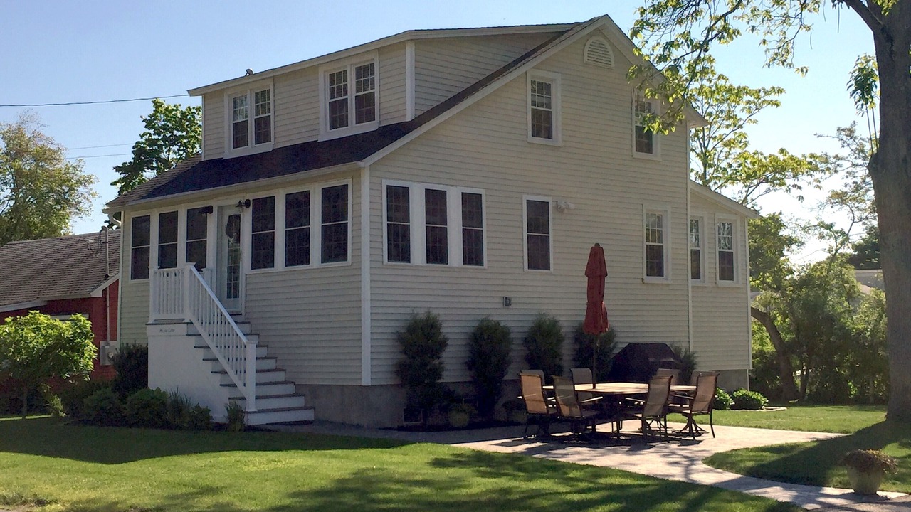 Photo of Outdoor in Saybrook Manor