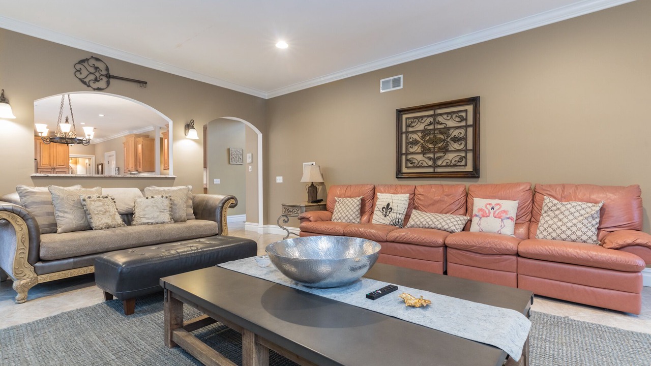 Photo of Livingroom in Southold