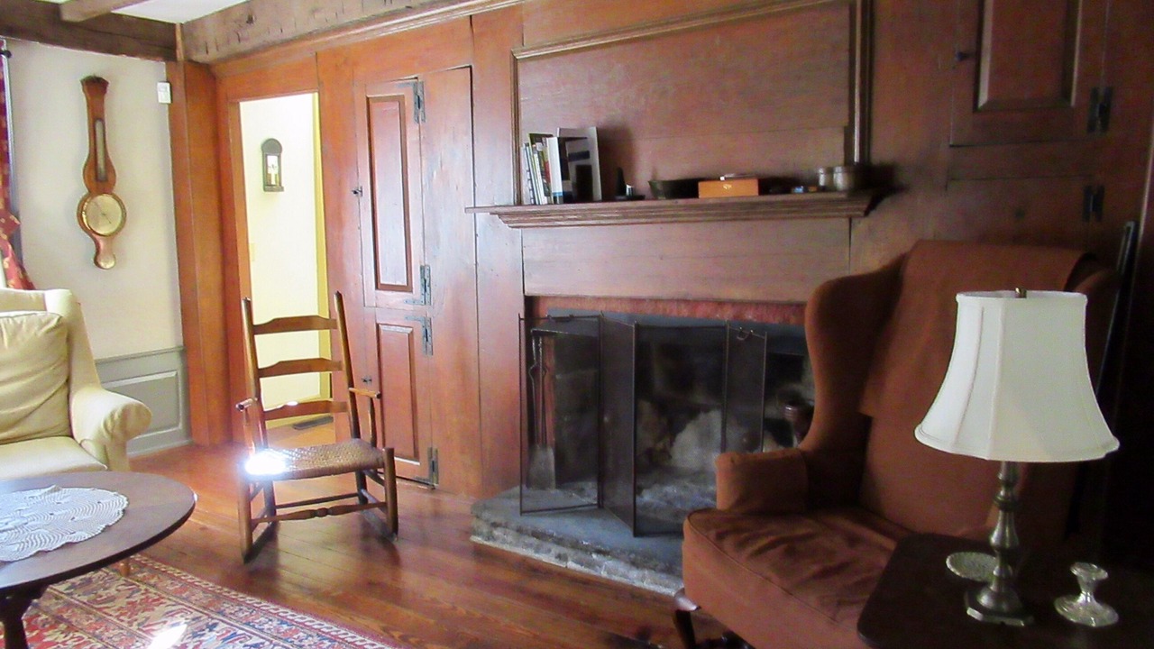 Photo of Livingroom in Oakdale