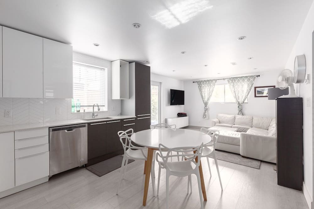 Photo of Kitchen in Garibaldi Highlands