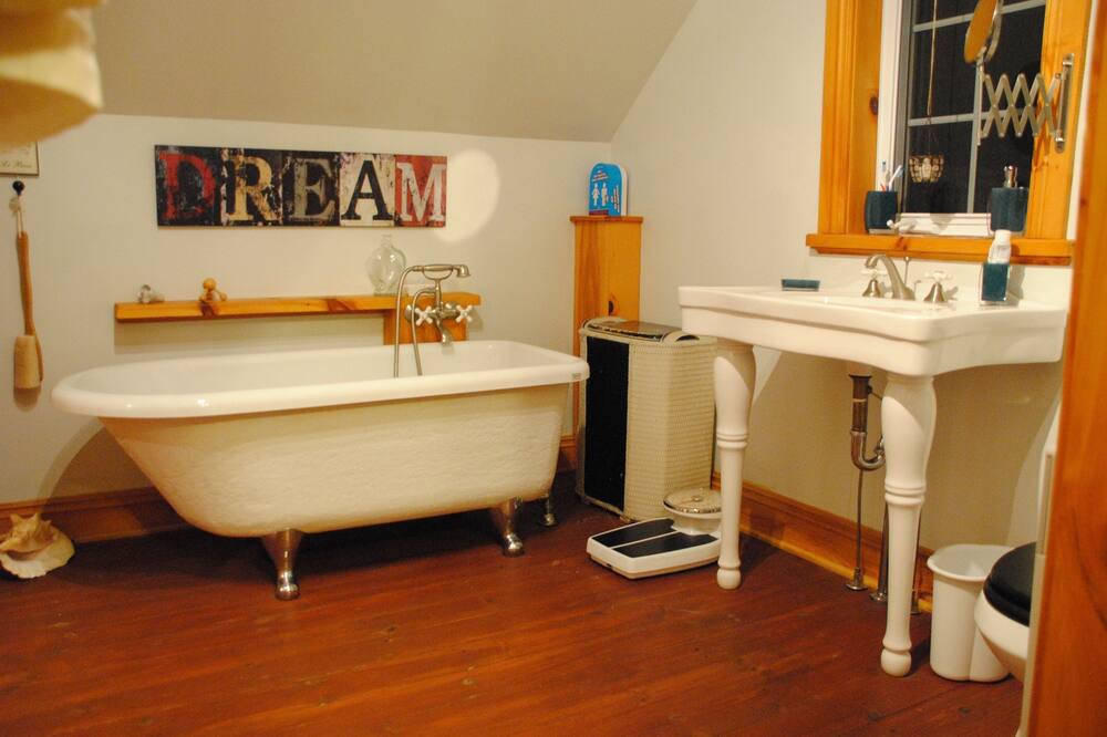 Photo of Bathroom in Sainte-Adele
