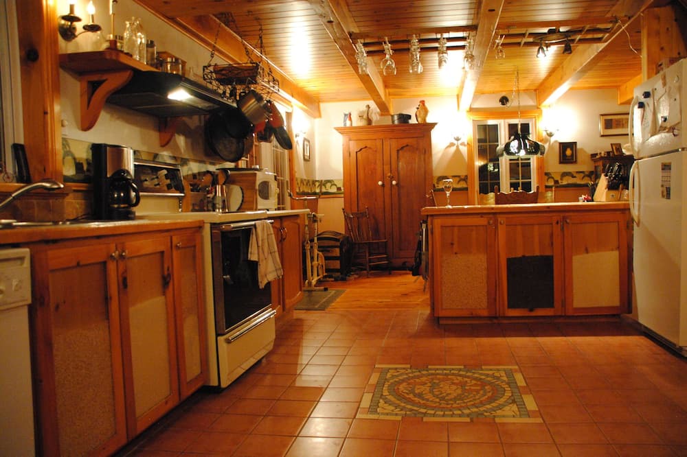 Photo of Kitchen in Sainte-Adele