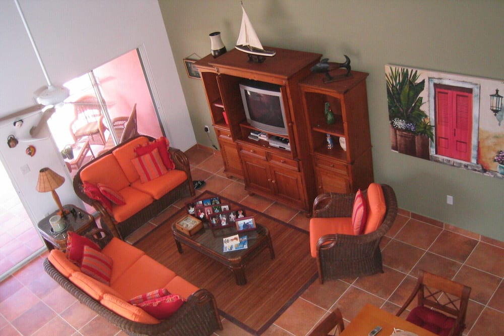 Photo of Livingroom in South Bimini