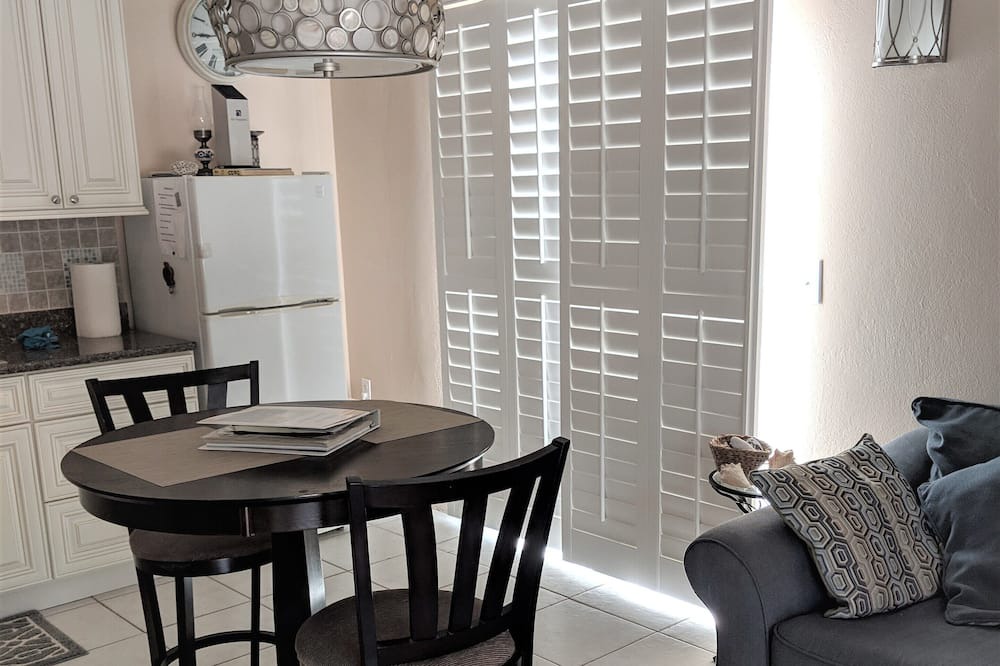 Photo of Livingroom in West End