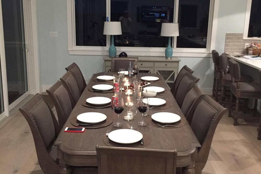 Photo of Livingroom in Staniel Cay