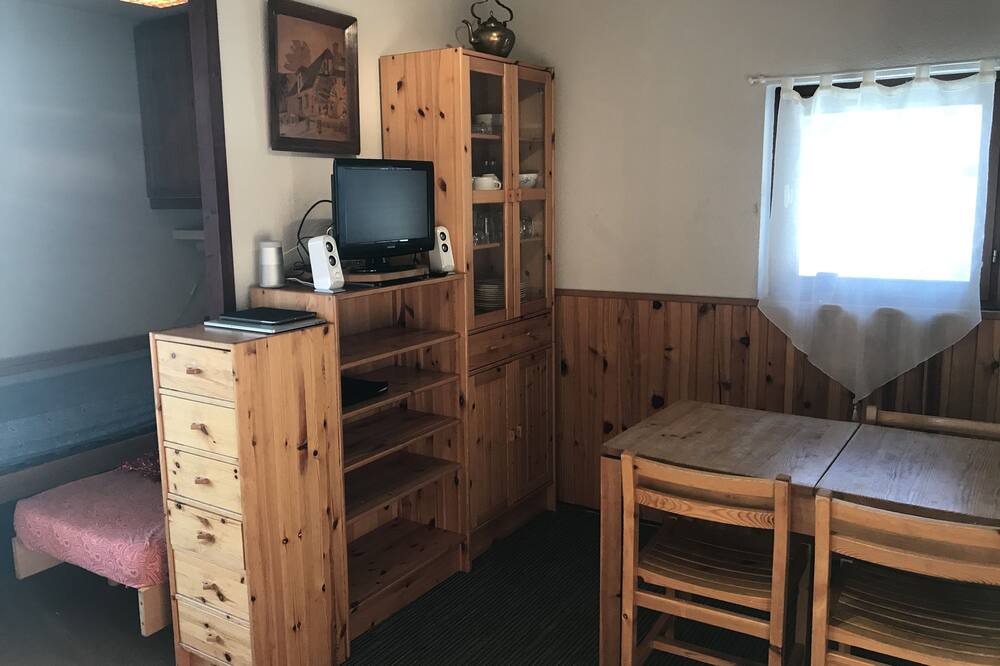 Photo of Bedroom in Eclose-Est