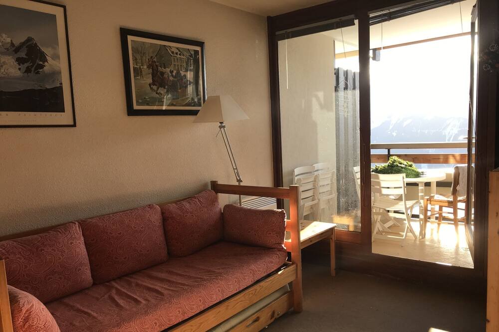 Photo of Livingroom in Eclose-Est