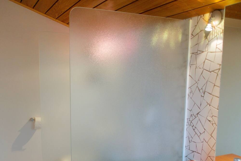 Photo of Bathroom in Oullins