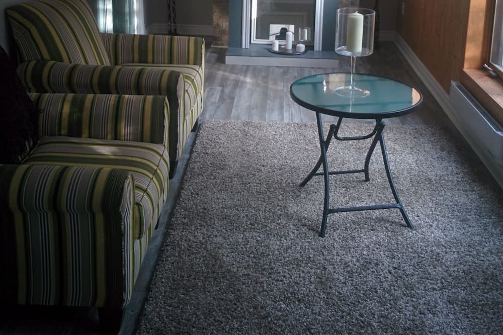 Photo of Livingroom in Farnham