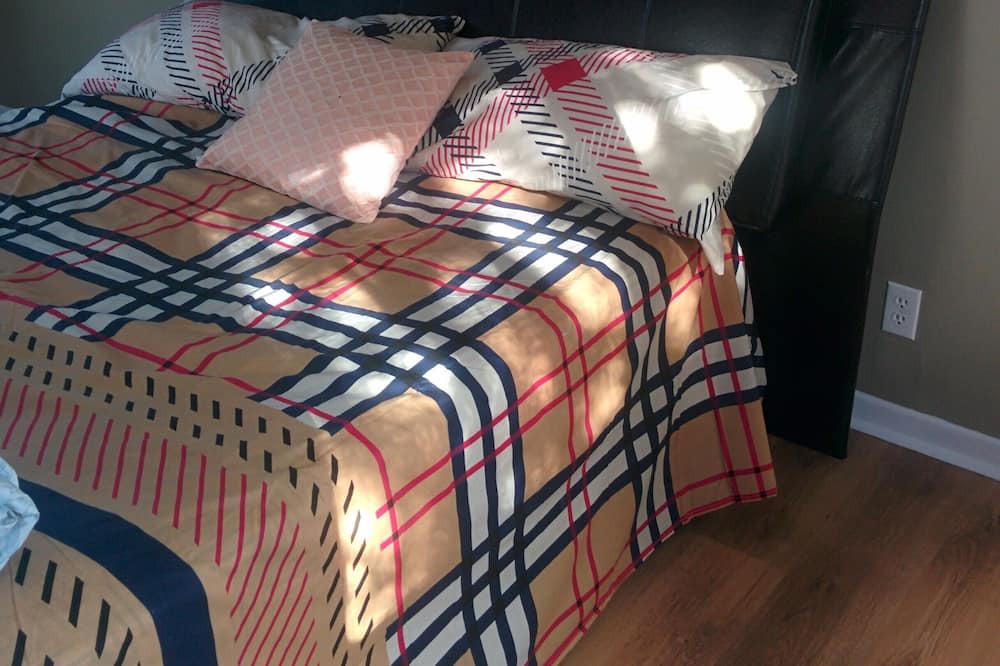 Photo of Bedroom in Farnham