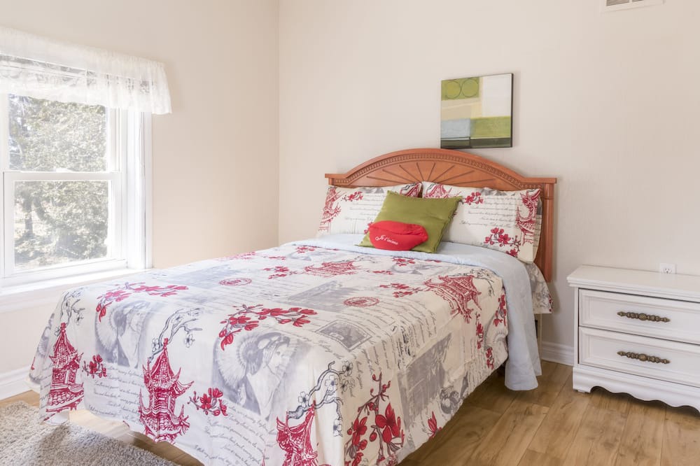 Photo of Bedroom in Farnham