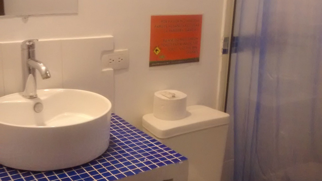 Photo of Bathroom in La Florida