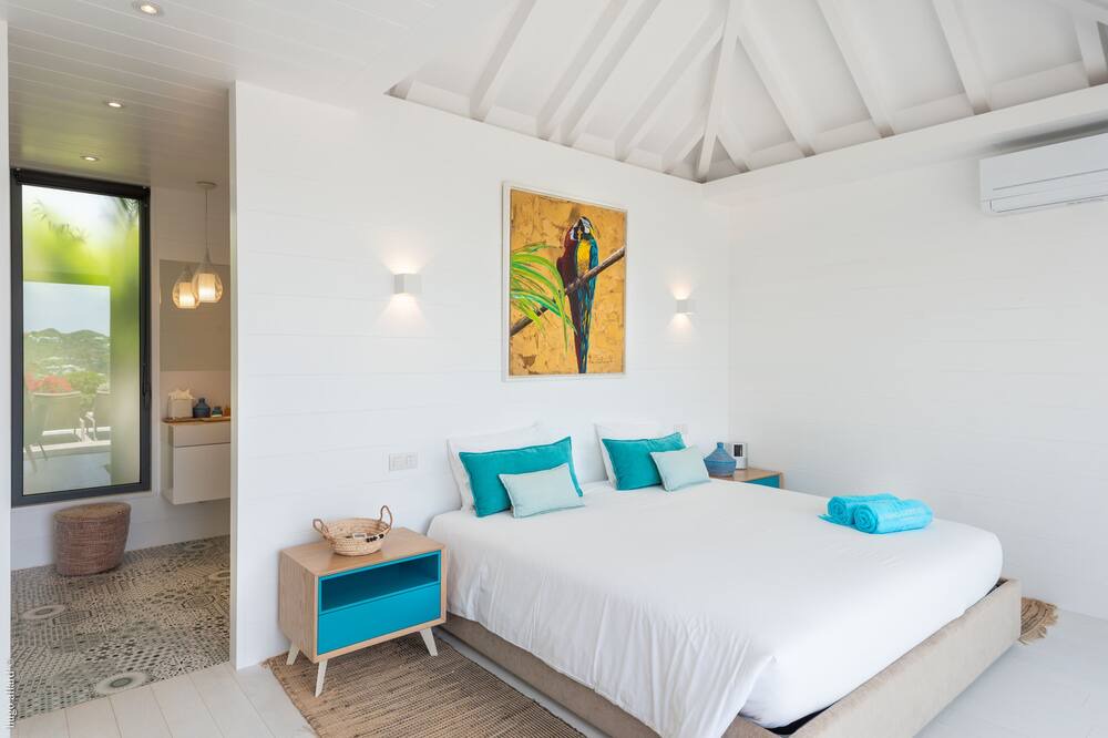 Photo of Bedroom in Public