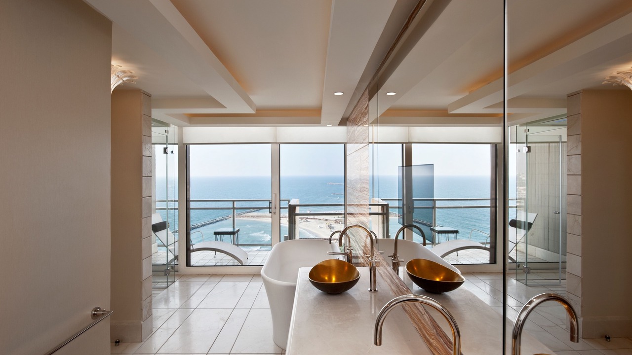 Photo of Bathroom in Tel Aviv Promenade