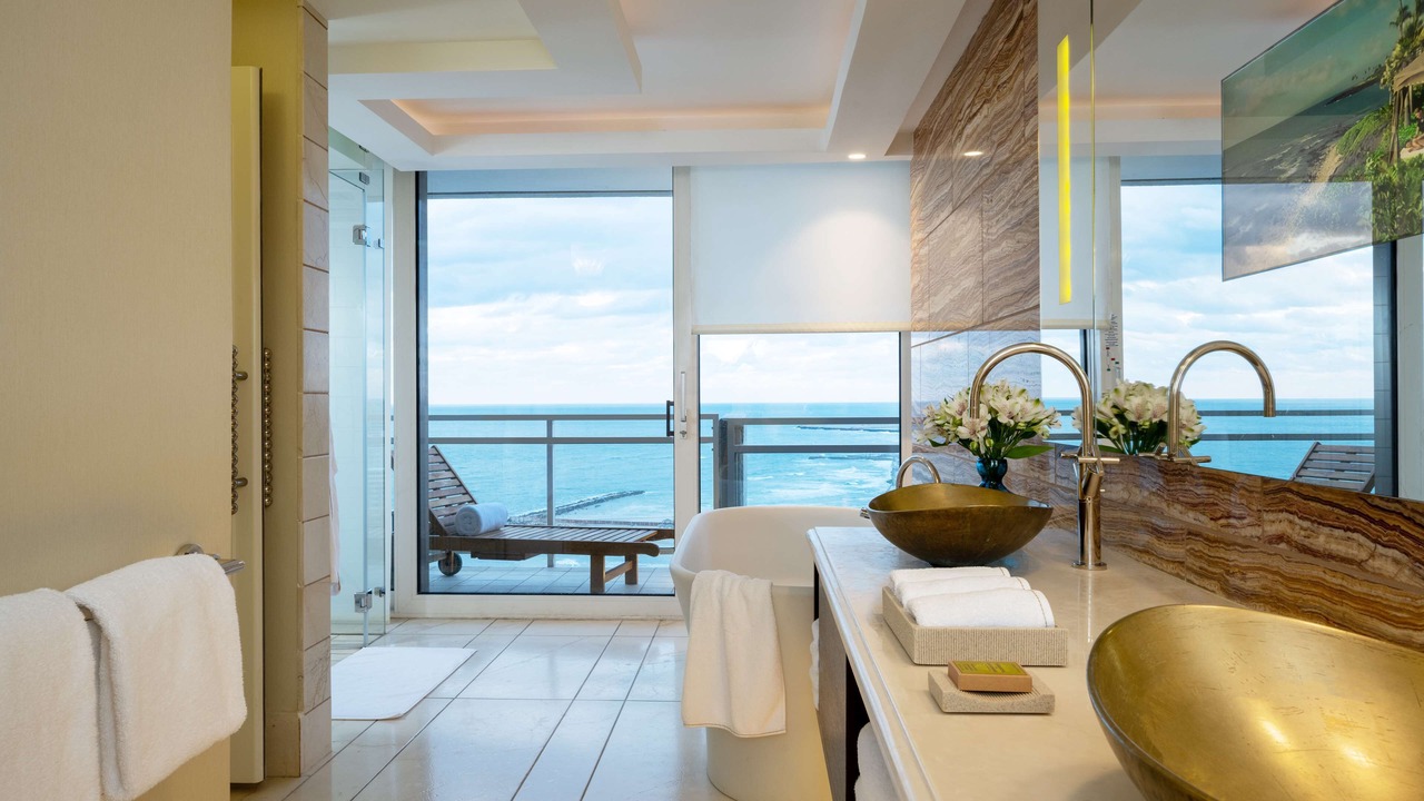 Photo of Bathroom in Tel Aviv Promenade